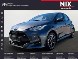 Marlingrau metallic Gebraucht 2022 Toyota Yaris Basis Limousine | 20.570 € (Fairer Preis)