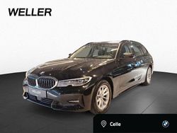 Schwarz Gebraucht 2021 BMW 318 Sport Line Kombi | 23.990 € (Guter Preis)
