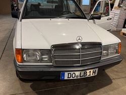 Weiß Gebraucht 1988 Mercedes 190 Limousine | 9.500 €