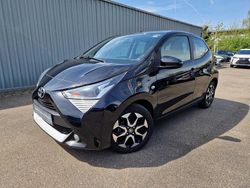 Schwarz Gebraucht 2019 Toyota Aygo X-play Kleinwagen | 10.300 € (Fairer Preis)