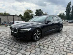 Schwarz Gebraucht 2020 Volvo V60 R-Design Kombi | 21.950 € (Guter Preis)
