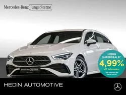 Polarweiß Gebraucht 2024 Mercedes CLA180 Shooting Brake AMG Kombi | 30.590 €