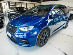 Blau Gebraucht 2021 Chrysler Pacifica SUV | 32.990 € (Fairer Preis)