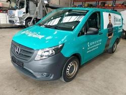 Grün Gebraucht 2021 Mercedes Vito Limousine | 18.000 €