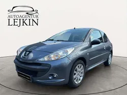 Grau Gebraucht 2010 Peugeot 206+ Kleinwagen | 2.790 € (Fairer Preis)