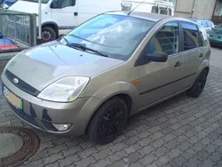 Gold Gebraucht 2003 Ford Fiesta Ghia Kleinwagen | 1.290 € (Fairer Preis)