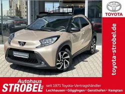 Beige Gebraucht 2024 Toyota Aygo Pulse Kleinwagen | 15.280 € (Fairer Preis)