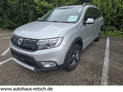 Grau Gebraucht 2018 Dacia Logan MCV Celebration Kombi | 12.500 € (Fairer Preis)
