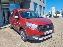 Rot Gebraucht 2020 Dacia Dokker Stepway Van | 17.950 € (Etwas zu teuer)