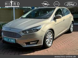 Grau Gebraucht 2016 Ford Focus Titanium Kleinwagen | 10.990 € (Etwas zu teuer)