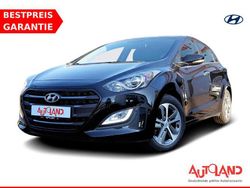 Schwarz Gebraucht 2015 Hyundai i30 Style Limousine | 13.990 € (Teuer)