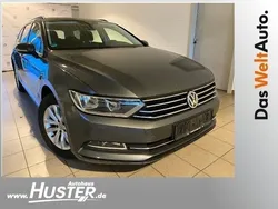 Grau metallic Gebraucht 2015 VW Passat Comfortline Kombi | 12.420 € (Guter Preis)