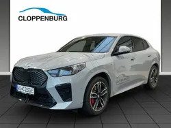 Grau Gebraucht 2024 BMW iX2 Performance SUV | 43.900 € (Fairer Preis)