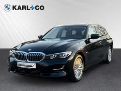 Schwarz Gebraucht 2022 BMW 330e Luxury Line Kombi | 32.950 € (Fairer Preis)
