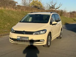 Beige Gebraucht 2023 VW Touran Van / Kleinbus | 26.490 € (Guter Preis)