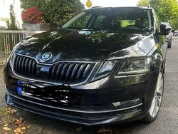 Schwarz Gebraucht 2018 Skoda Octavia LAURIN & KLEMENT Kombi | 16.000 € (Fairer Preis)