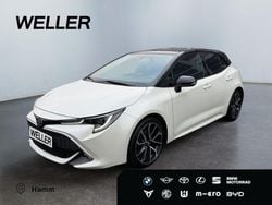 Weiss Gebraucht 2019 Toyota Corolla Lounge Limousine | 23.880 € (Etwas zu teuer)