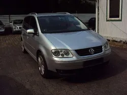 Reflexsilber metallic Gebraucht 2006 VW Touran Highline Van / Kleinbus | 1.749 € (Superpreis)