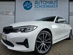 Weiß Gebraucht 2021 BMW 320 Sport Line Limousine | 28.177 € (Fairer Preis)