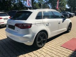 Weiß metallic Gebraucht 2013 Audi A3 Sportback Ambition Kleinwagen | 13.790 € (Guter Preis)