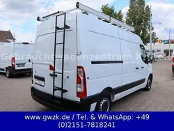 Weiss Gebraucht 2022 Renault Master Van | 28.950 € (Teuer)