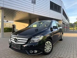 Schwarz Gebraucht 2012 Mercedes B180 Van / Kleinbus | 9.290 € (Fairer Preis)