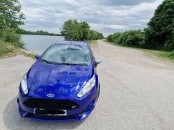 Blau Gebraucht 2015 Ford Fiesta Sport Limousine | 8.590 € (Fairer Preis)