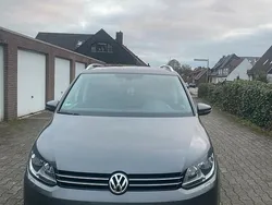 Grau Gebraucht 2013 VW Touran Van / Kleinbus | 8.500 € (Fairer Preis)