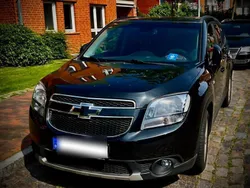 Schwarz Gebraucht 2011 Chevrolet Orlando SUV | 7.999 € (Fairer Preis)