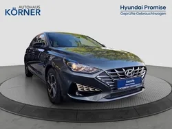 Grau Gebraucht 2021 Hyundai i30 Edition 30 Limousine | 18.900 € (Fairer Preis)