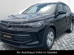 Schwarz Neu 2025 VW Tiguan Life SUV | 41.970 € (Guter Preis)