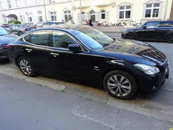 Schwarz Gebraucht 2012 Infiniti Q70 Limousine | 14.500 €