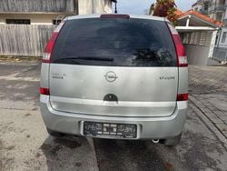 Silber Gebraucht 2005 Opel Meriva Edition Van / Kleinbus | 1.000 € (Superpreis)