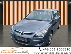 Grau Gebraucht 2009 Hyundai i30 Classic Limousine | 3.980 € (Etwas zu teuer)