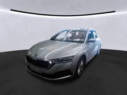 Silber Gebraucht 2022 Skoda Octavia Ambition Kombi | 13.390 € (Guter Preis)