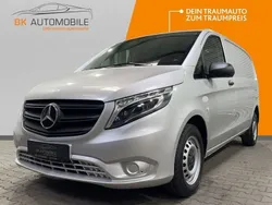 Silber Gebraucht 2021 Mercedes Vito Van / Kleinbus | 23.900 € (Fairer Preis)