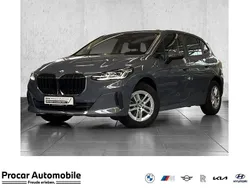 Grau Gebraucht 2022 BMW 218 Active Tourer Van / Kleinbus | 25.790 € (Fairer Preis)