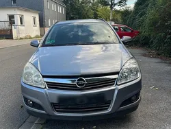 Silber Gebraucht 2007 Opel Astra Kombi | 2.100 € (Guter Preis)