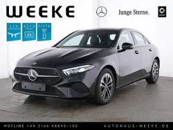 Schwarz Gebraucht 2024 Mercedes A180 Progressive Limousine | 30.980 € (Etwas zu teuer)