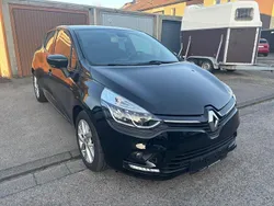 Schwarz Gebraucht 2019 Renault Clio IV Limousine | 8.499 € (Fairer Preis)
