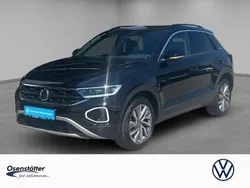 Deep black perleffekt (metallic) Gebraucht 2024 VW T-Roc Goal SUV | 28.760 € (Superpreis)