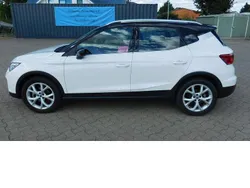 Candyweiss b9aweiß Gebraucht 2023 Seat Arona FR-Line SUV | 18.390 € (Guter Preis)