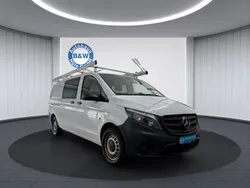 Weiß Gebraucht 2021 Mercedes Vito Van / Kleinbus | 32.999 € (Guter Preis)