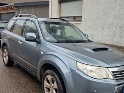 Grau Gebraucht 2010 Subaru Forester SUV | 1.250 € (Superpreis)