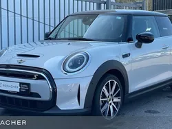 Grau Gebraucht 2022 Mini Cooper SE Classic Kleinwagen | 18.990 € (Fairer Preis)