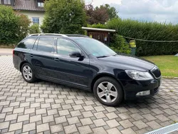 Schwarz Gebraucht 2012 Skoda Octavia Kombi | 4.500 € (Guter Preis)