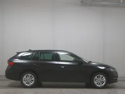 Schwarz Gebraucht 2022 Skoda Octavia Ambition Kombi | 15.980 € (Guter Preis)