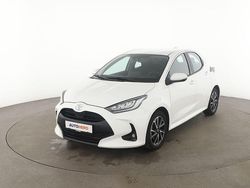 Weiß Gebraucht 2023 Toyota Yaris Team Limousine | 17.990 € (Fairer Preis)