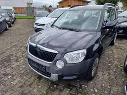 Schwarz Gebraucht 2013 Skoda Yeti Plus Edition SUV | 2.900 €