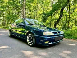 Blau Gebraucht 1992 Renault R9 Limousine | 7.550 €